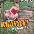 Pipi machen im Garten mit CremeDeLaCreme93