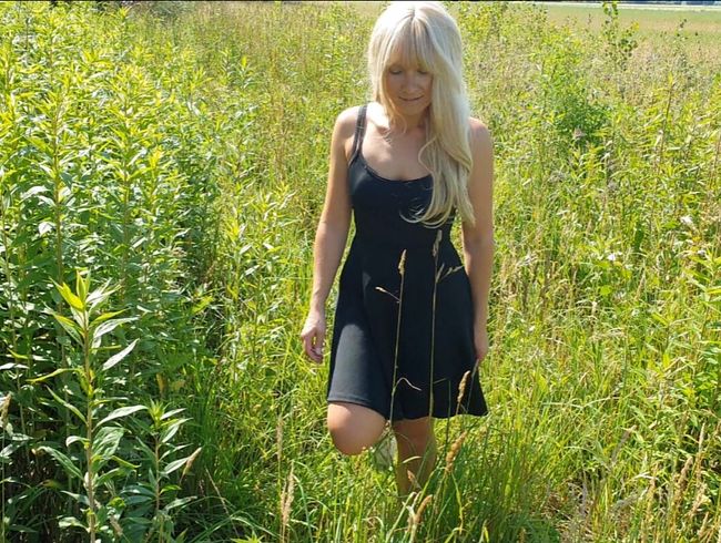 100% real! Wildfemder fickt mich beim Spaziergang @ blondes-teen-girl