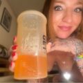 [Sexy Rachel] Ein ganzer Becher voll Pisse für dich