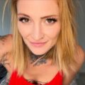 Inked-Naddy kommt hart zum XXL Orgasmus