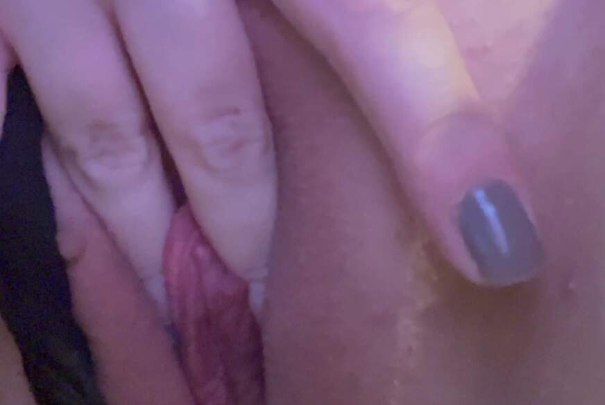 Ich mache meine Pussy nass für dich @ xxMandyxx95